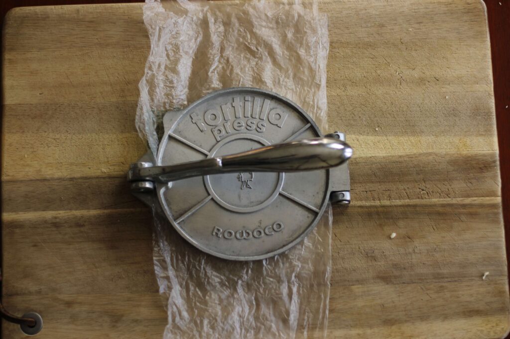closed tortilla press