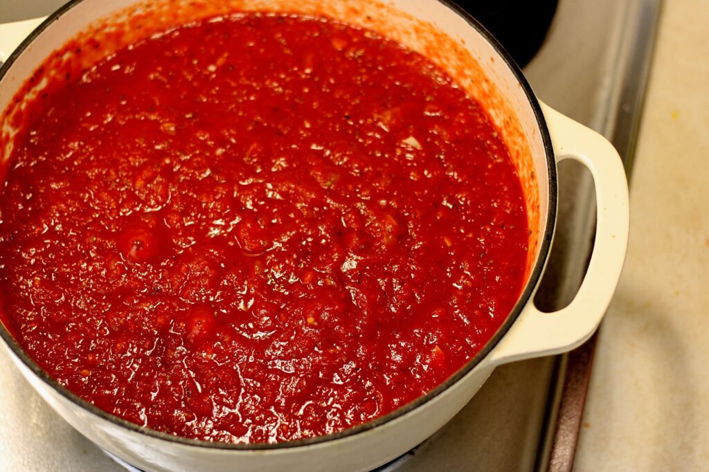 simmering marinara sauce