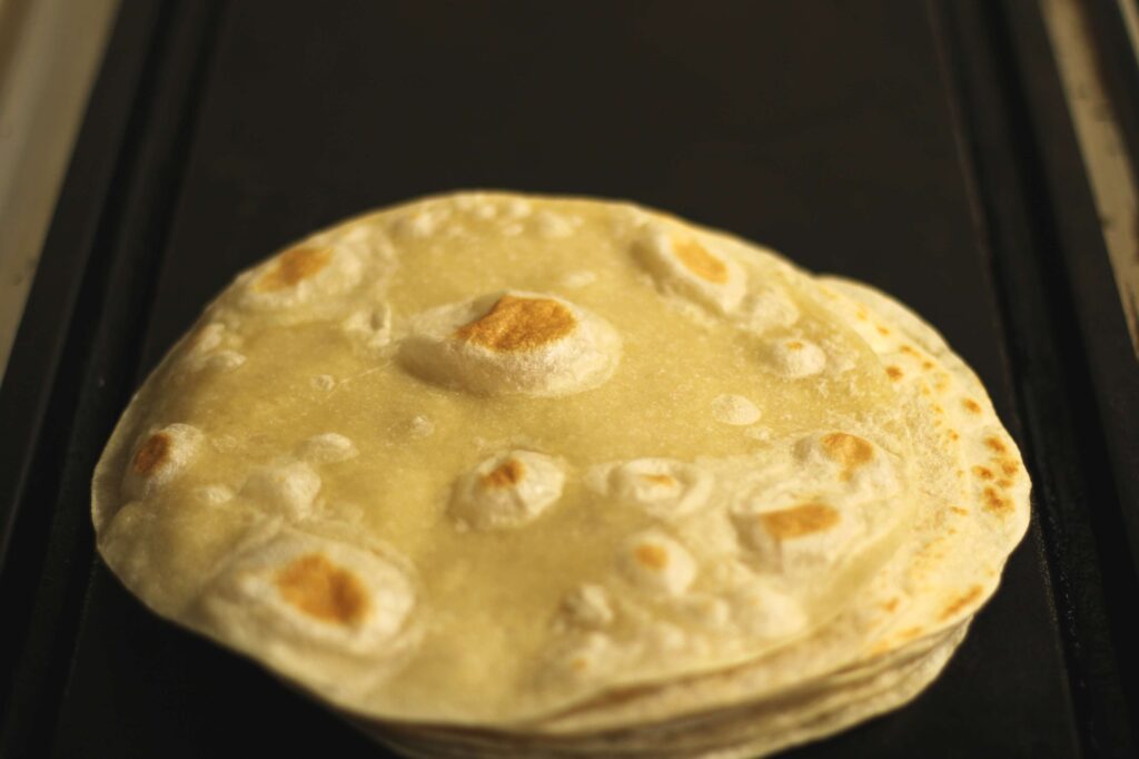 cooked flour tortillas 