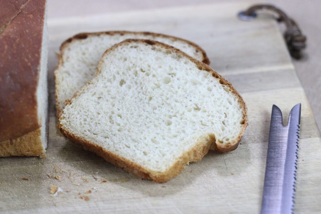 sliced sourdough sandwich bread 