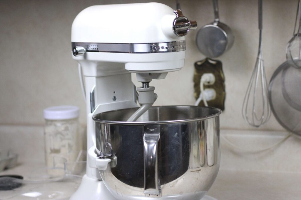 white kitchen aid mixer 