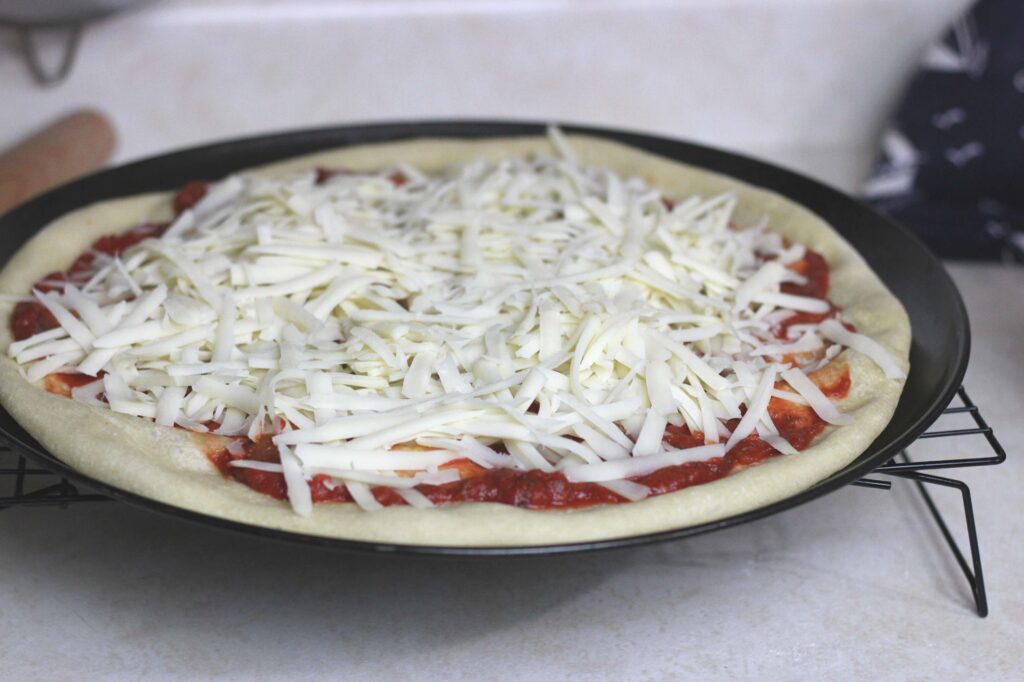 pre baked cheese pizza 