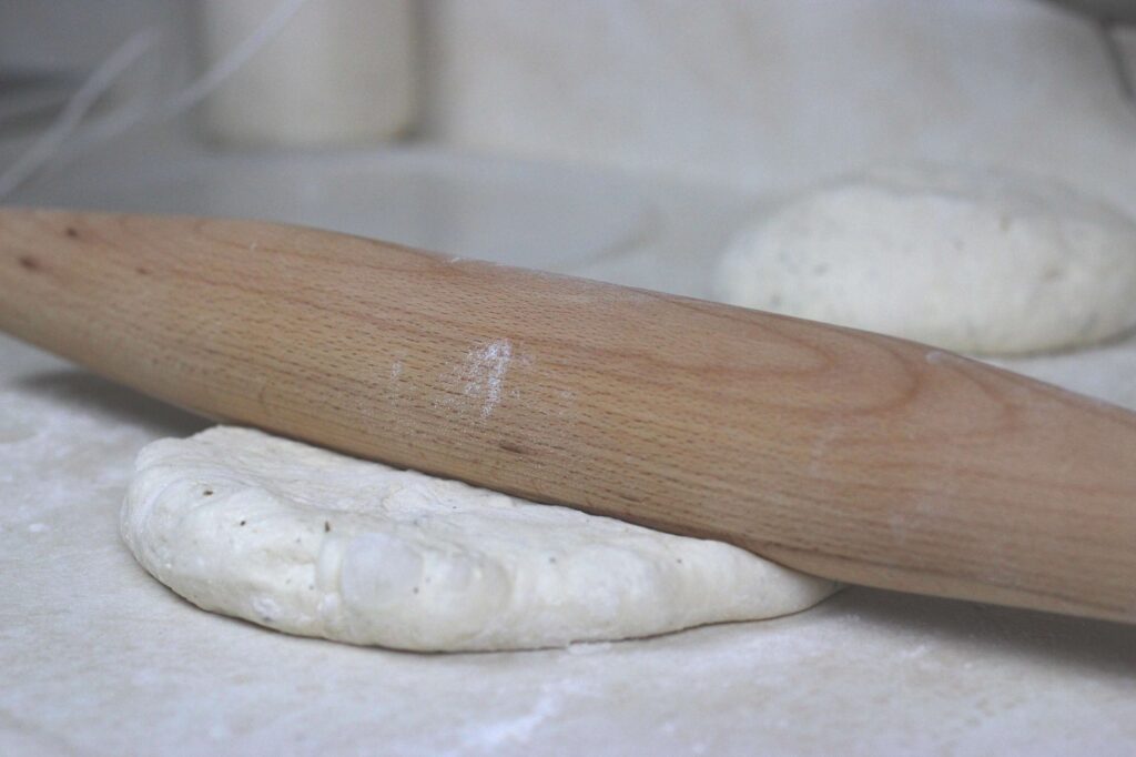 wood rolling pin for bread making 