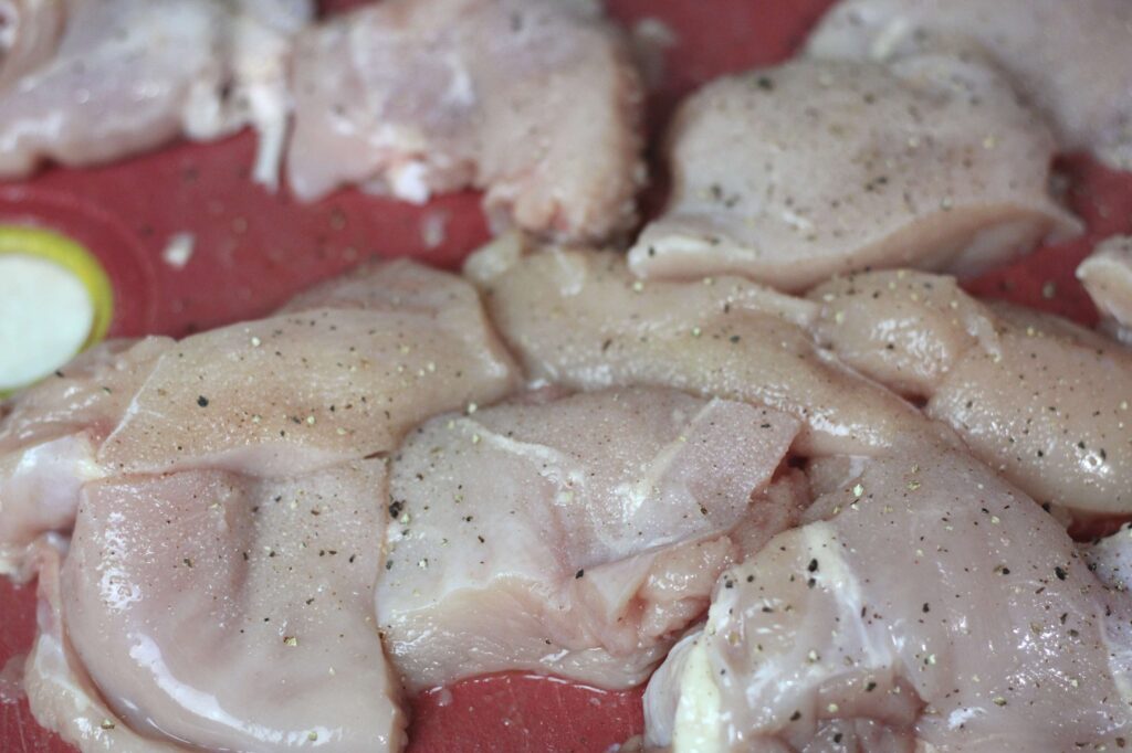 cut up skinless and bonleess chicken pieces